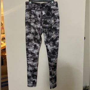 Gray tek gear abstract leggings